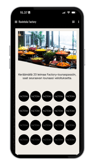 Älypuhelimessa näkyvä Ravintola Factoryn digitaalinen leimakortti, joka havainnollistaa automaattista välipalkitsemista ja kanta-asiakkaan etenemistä kohti ilmaista lounasetua.
